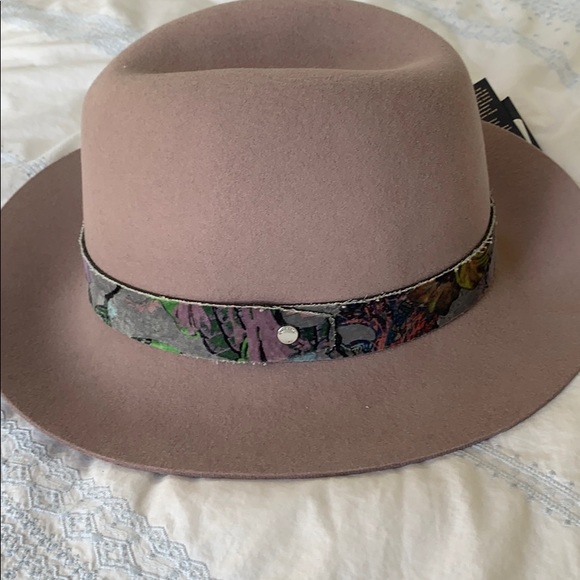 rag + bone pale plum hat sz M - Picture 3 of 3